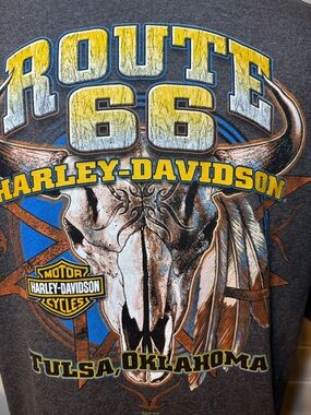 Harley-Davidson Gray Tee with Yellow Print